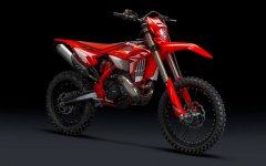RR-300-2Str-MY24-Black__50359.jpg